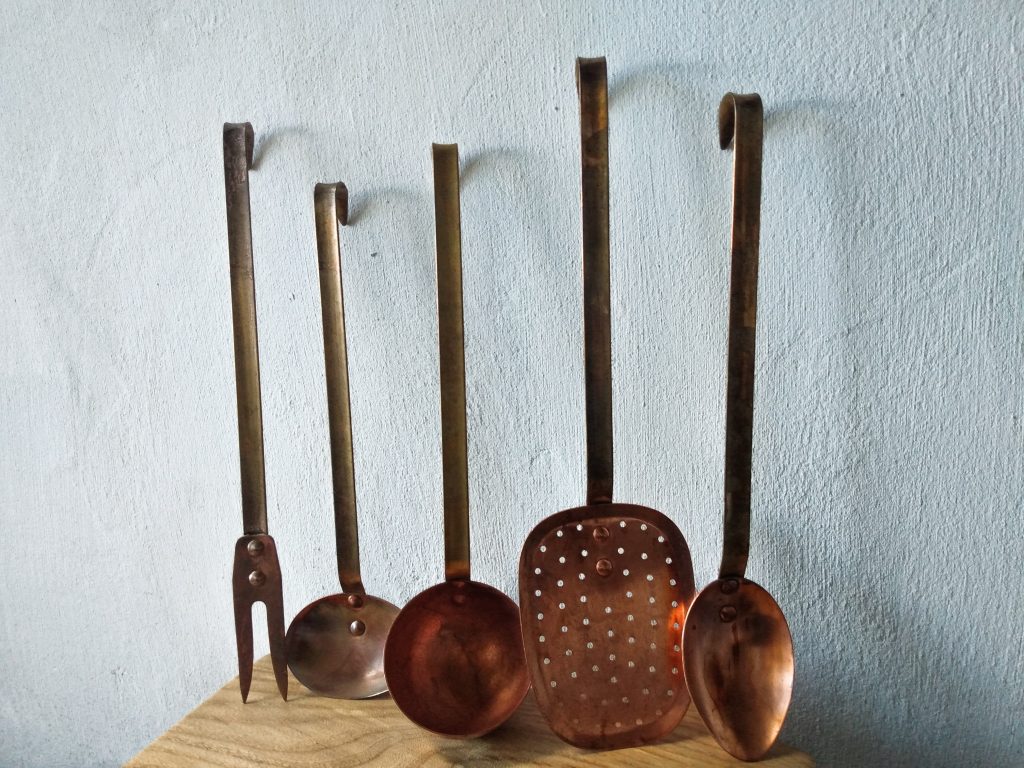 main image copper utensil set