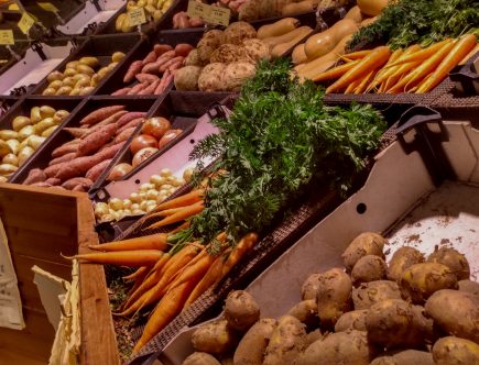 Image of vegetables in Farmshop. 5 reasons why you should eat the seasons in the UK by a Hopeful Home.